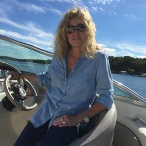 Meet your Posher, Betsy